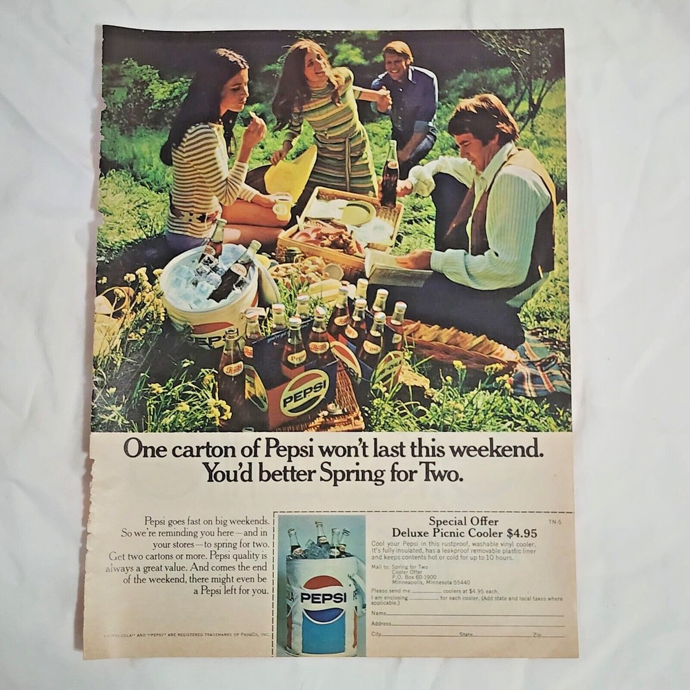 Vintage 1971 Pepsi Print Ad Spring Picnic Glass Bottle Retro Clipping 8x11